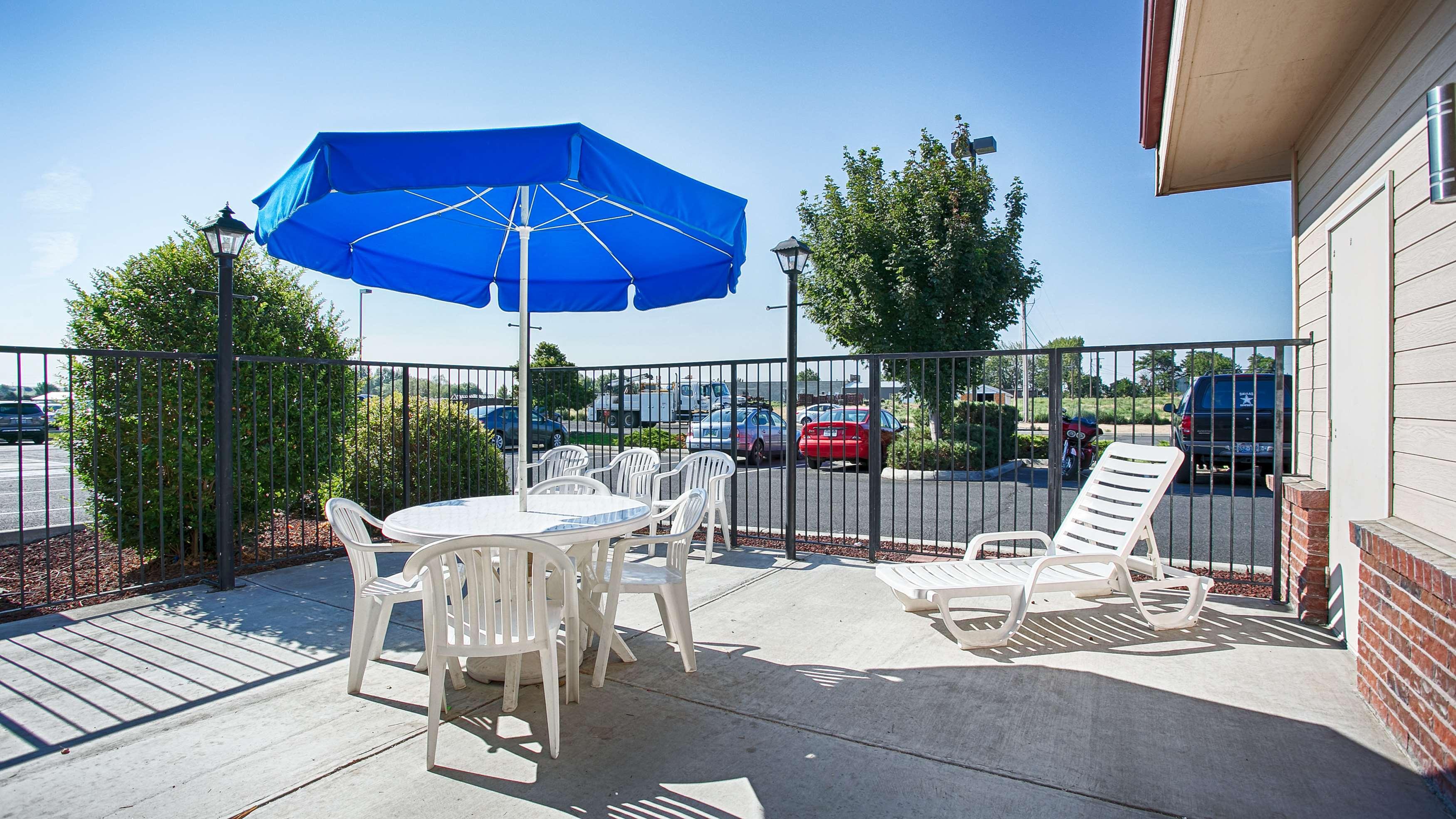 Best Western Rama Inn Ephrata Buitenkant foto